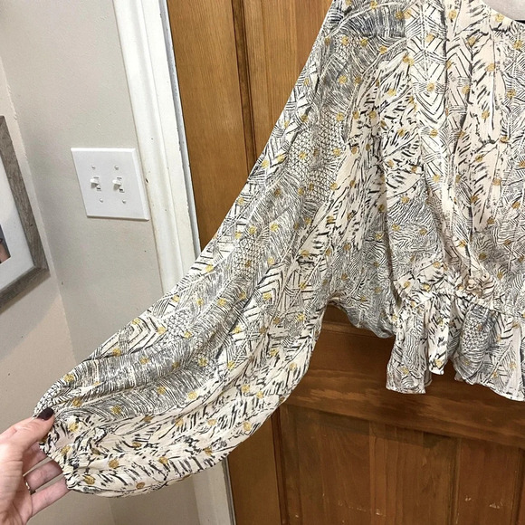 Vici long sleeve peplum blouse Medium - Picture 4 of 7